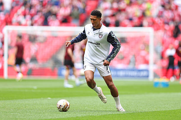 Sunderland trở lại Ngoại hạng Anh nhờ bàn thắng phút bù giờ của cầu thủ 19 tuổi ảnh 7 Sunderland trở lại Ngoại hạng Anh nhờ bàn thắng phút bù giờ của cầu thủ 19 tuổi ảnh 7