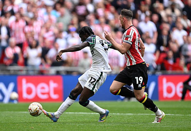 Sunderland trở lại Ngoại hạng Anh nhờ bàn thắng phút bù giờ của cầu thủ 19 tuổi ảnh 30 Sunderland trở lại Ngoại hạng Anh nhờ bàn thắng phút bù giờ của cầu thủ 19 tuổi ảnh 30