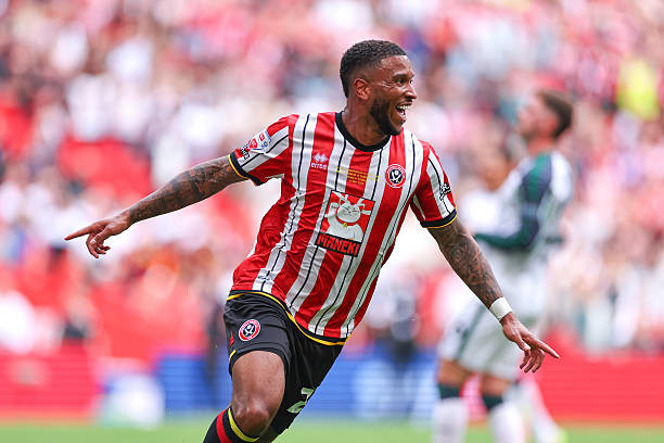 Sunderland trở lại Ngoại hạng Anh nhờ bàn thắng phút bù giờ của cầu thủ 19 tuổi ảnh 20 Sunderland trở lại Ngoại hạng Anh nhờ bàn thắng phút bù giờ của cầu thủ 19 tuổi ảnh 20