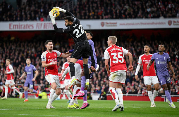 Đại thắng Liverpool, Arsenal phả hơi nóng vào ngôi đầu bảng ảnh 22