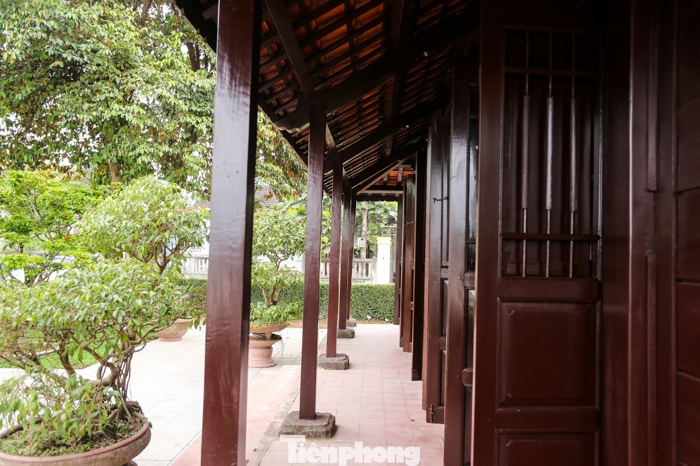 Ngôi nhà cùng các vật dụng khác cố gắng tái hiện không gian sinh hoạt xưa, nơi gắn liền với tuổi thơ của Tổng Bí thư Lê Duẩn trước khi ra đi hoạt động cách mạng, với hoài bão đánh đổ ách áp bức của thực dân Pháp, mang lại độc lập tự do cho dân tộc, cuộc sống ấm no, hạnh phúc cho quê hương, đất nước.