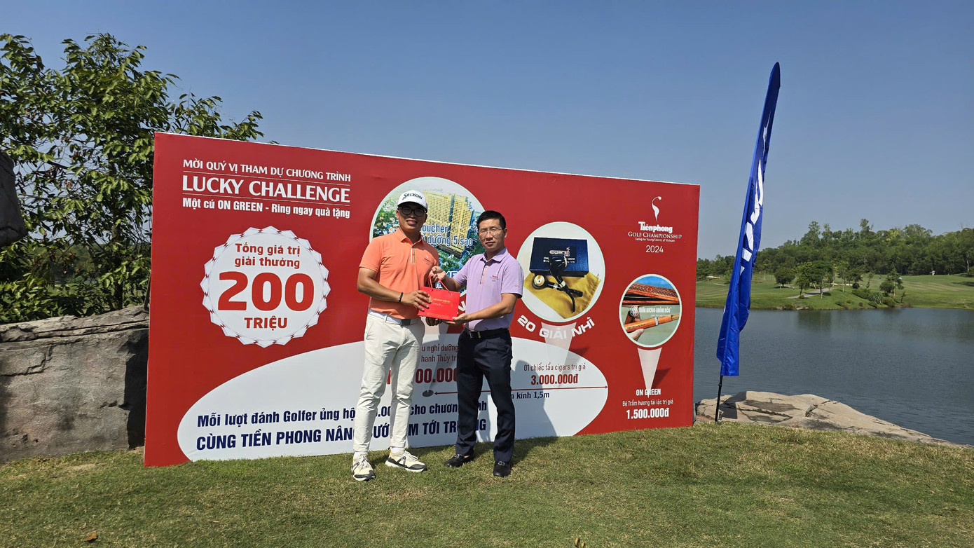 Dù độ khó cao nhưng cũng không ít golfer đưa bóng &quot;on green&quot; thành công và nhận được nhiều phần quà giá trị.