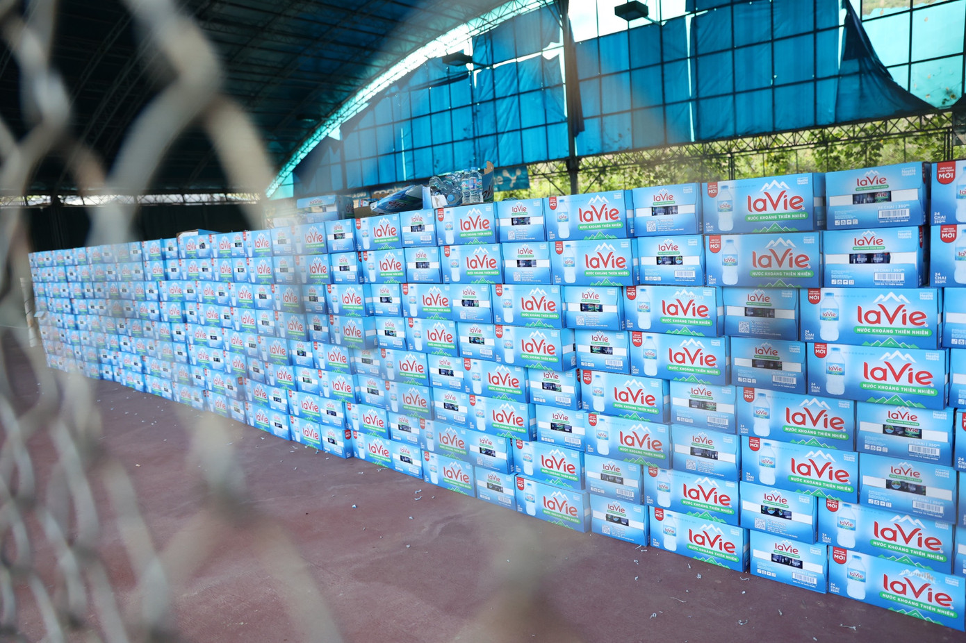 Nước uống là một phần không thể thiếu của Tiền Phong Marathon.