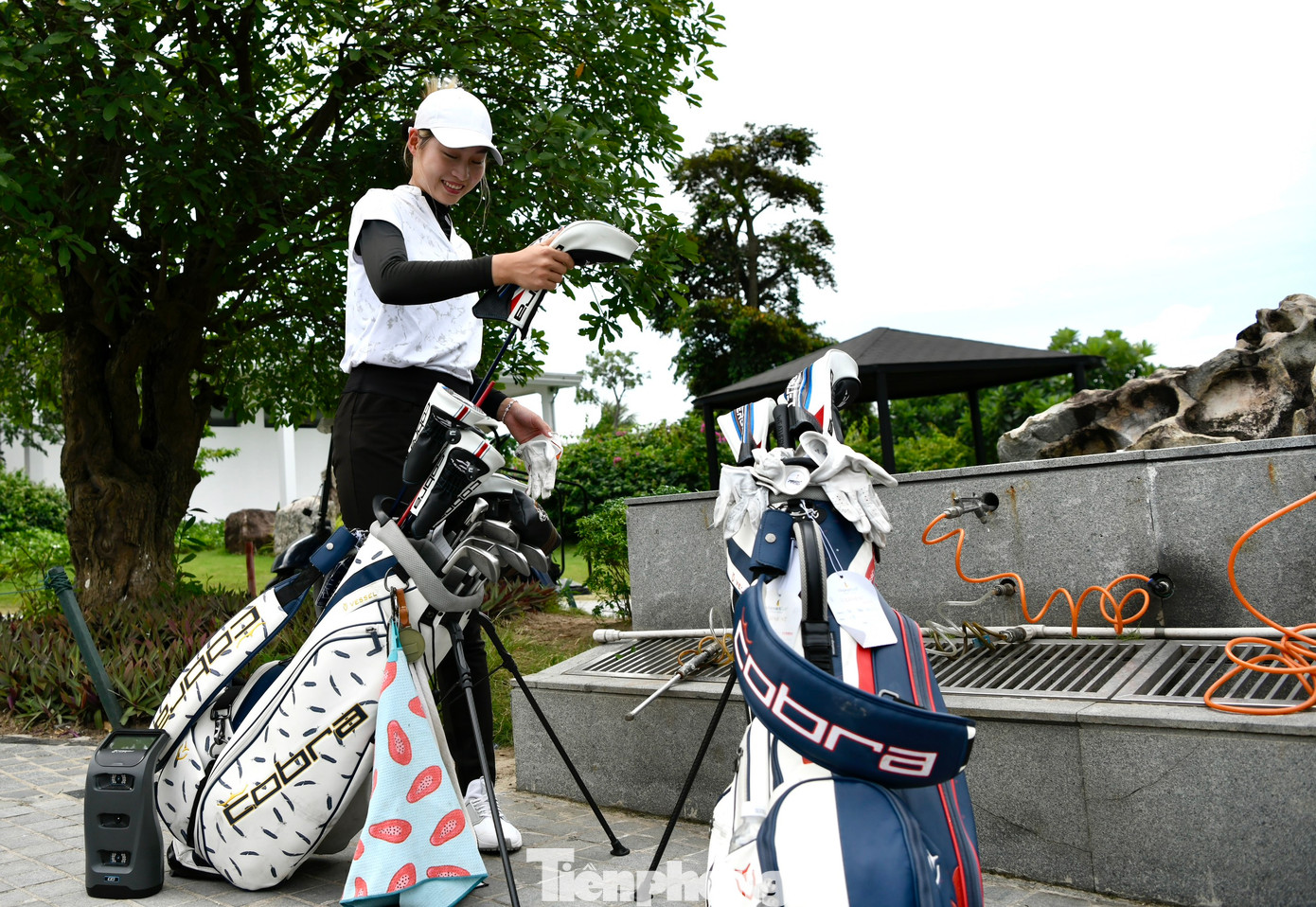 Theo Khuê Minh, cô cần phải nỗ lực để tốt hơn mỗi ngày, đồng thời xác định đối thủ lớn nhất là chính mình.