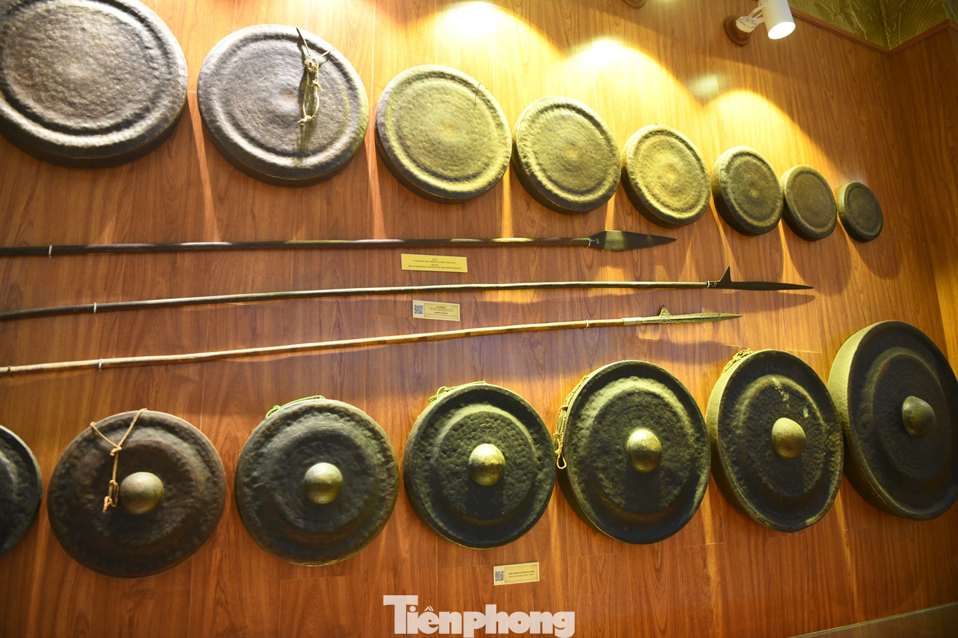 Khối lượng hiện vật đồ sộ của bảo tàng, cung cấp cái nhìn đầy đủ về lịch sử cũng như giá trị, tầm vóc của triều đại Tây Sơn. Khối lượng hiện vật đồ sộ của bảo tàng, cung cấp cái nhìn đầy đủ về lịch sử cũng như giá trị, tầm vóc của triều đại Tây Sơn.