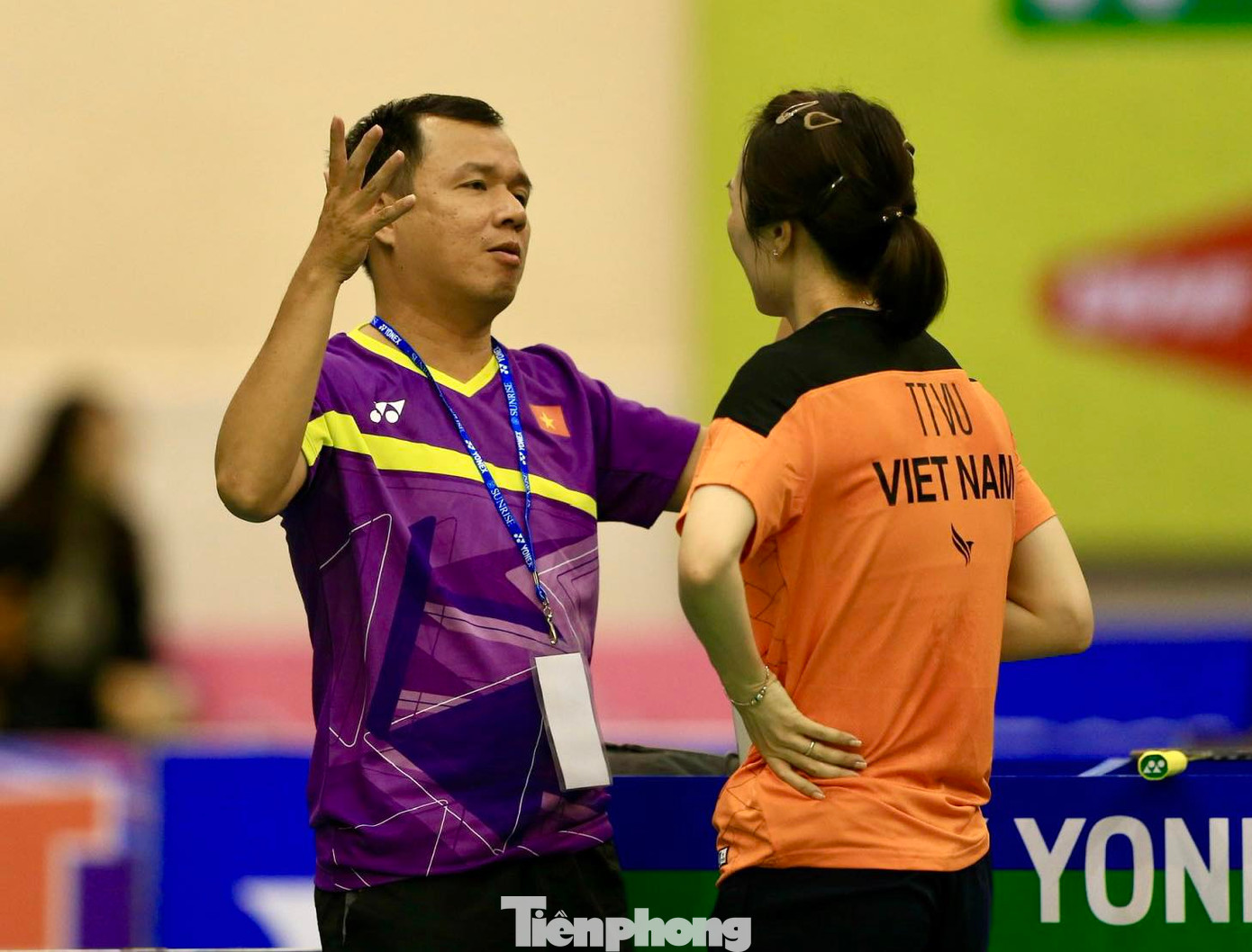 Nên nhớ, vào năm ngoái Vũ Thị Trang, bà xã của tay vợt Tiến Minh đã vào đến vòng 3 giải vô địch thế giới sau khi đánh bại 2 tay vợt rất mạnh là Mia Blichfeld (hạng 15 thế giới) và Kisona Selvaduray (hạng 54). Nên nhớ, vào năm ngoái Vũ Thị Trang, bà xã của tay vợt Tiến Minh đã vào đến vòng 3 giải vô địch thế giới sau khi đánh bại 2 tay vợt rất mạnh là Mia Blichfeld (hạng 15 thế giới) và Kisona Selvaduray (hạng 54).