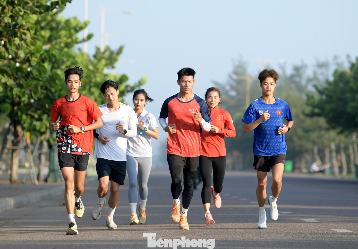 Với Tiền Phong Marathon, Oanh nói rằng rất vinh dự khi tham gia giải đấu, đồng thời thiết lập chuỗi thành tích 7 lần vô địch liên tiếp. Tại Phú Yên lần này, mục tiêu của cô là thi đấu thật tốt để bảo vệ tấm Huy chương Vàng, đồng thời nối dài mạch chiến thắng. Với Tiền Phong Marathon, Oanh nói rằng rất vinh dự khi tham gia giải đấu, đồng thời thiết lập chuỗi thành tích 7 lần vô địch liên tiếp. Tại Phú Yên lần này, mục tiêu của cô là thi đấu thật tốt để bảo vệ tấm Huy chương Vàng, đồng thời nối dài mạch chiến thắng.