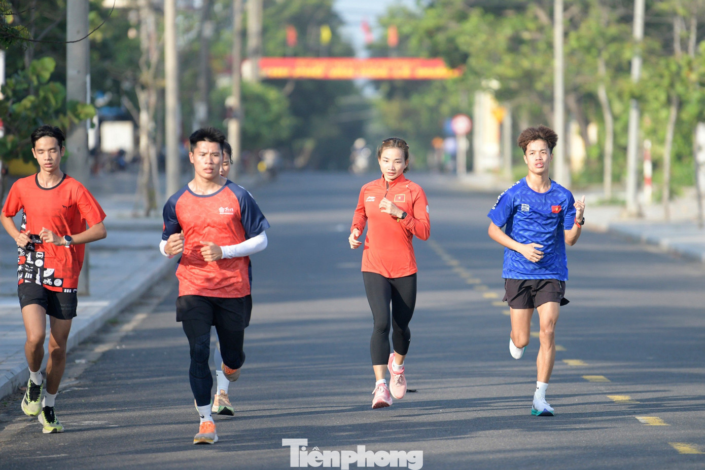 Tham dự Tiền Phong Marathon 2024, Bắc Giang mang đến Phú Yên 15 vận động viên (VĐV), số lượng đông thứ ba, chỉ sau Đồng Nai (16) và Quân đội (17). Tham dự Tiền Phong Marathon 2024, Bắc Giang mang đến Phú Yên 15 vận động viên (VĐV), số lượng đông thứ ba, chỉ sau Đồng Nai (16) và Quân đội (17).