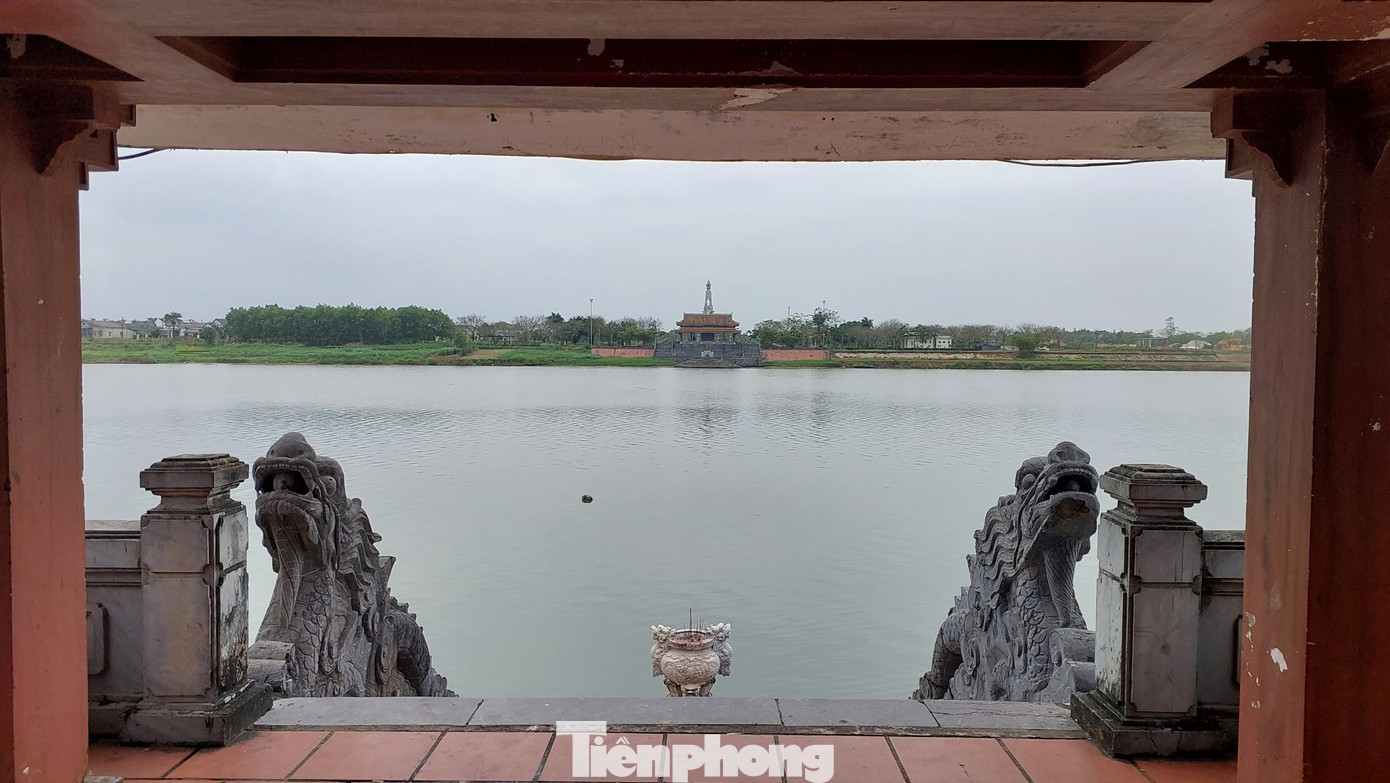 Ngày nay, nơi đây thường diễn ra lễ thả hương, hoa và đèn hoa đăng trên sông để tưởng niệm những liệt sĩ đã quên mình vì nước.