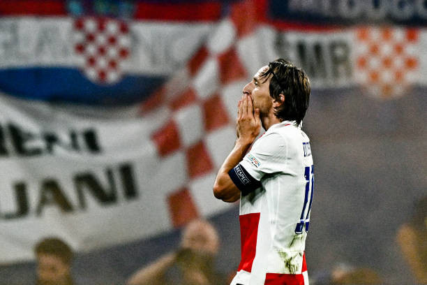 Italia giành vé bằng bàn thắng phút 90+8 ảnh 31 Italia giành vé bằng bàn thắng phút 90+8 ảnh 31