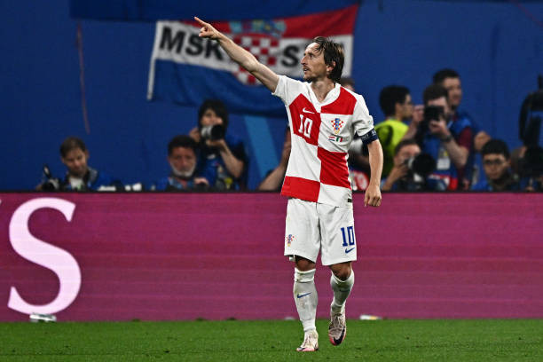 Italia giành vé bằng bàn thắng phút 90+8 ảnh 25 Italia giành vé bằng bàn thắng phút 90+8 ảnh 25