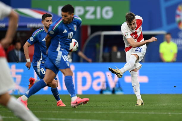 Italia giành vé bằng bàn thắng phút 90+8 ảnh 20 Italia giành vé bằng bàn thắng phút 90+8 ảnh 20