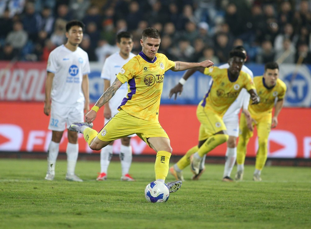 Hà Nội thay tướng vẫn trắng tay trên sân Thiên Trường ảnh 9 Hà Nội thay tướng vẫn trắng tay trên sân Thiên Trường ảnh 9