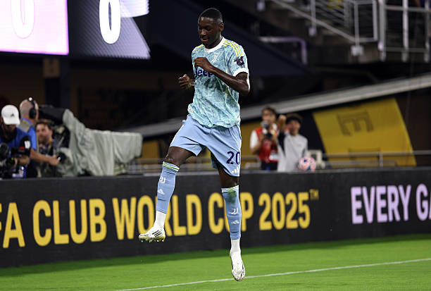 Juventus đè bẹp Al Ain bằng chiến thắng 5 sao ảnh 9