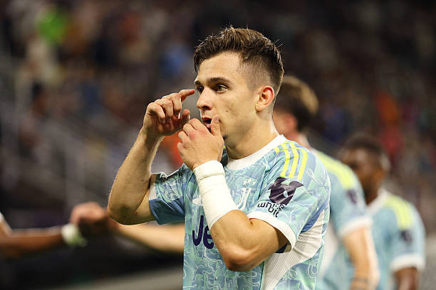 Juventus đè bẹp Al Ain bằng chiến thắng 5 sao ảnh 13