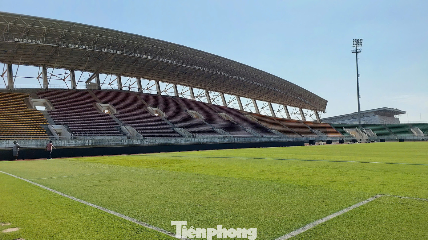 Cơ sở vật chất của Sân vận động quốc gia Lào mới nhìn chung khá tốt. Trước ASEAN Cup 2024, sân đã tổ chức giải AFF Women&apos;s Cup 2024 với chức vô địch thuộc về nữ Indonesia. Giải này có tính chất như vòng loại của ASEAN Women&apos;s Championship 2025.