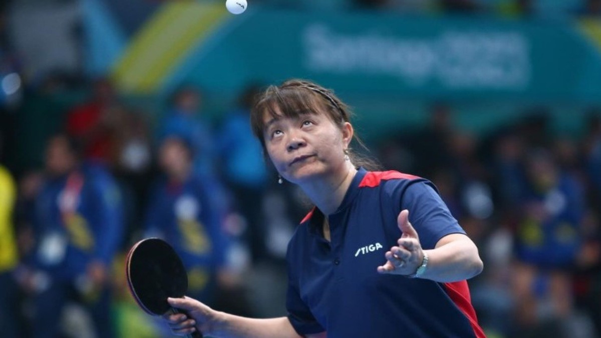 Theo HLV Juan Lizama, bà Zeng đã đánh bại nhiều tay vợt danh tiếng ở Nam Mỹ.