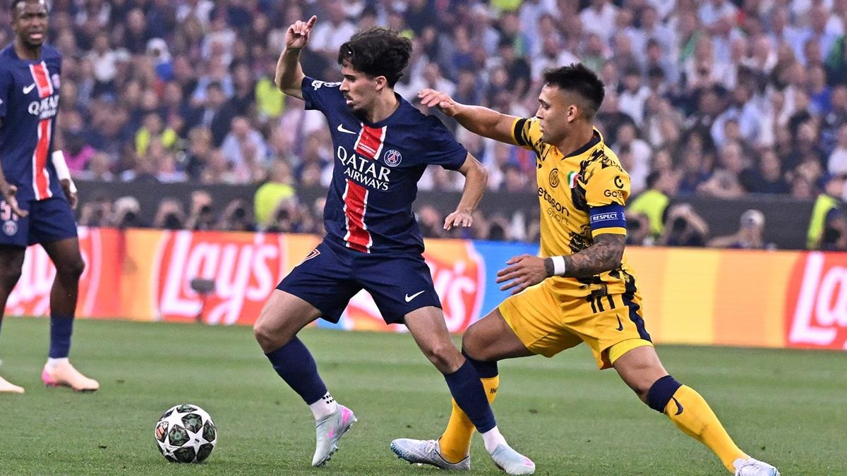 Vitinha thống trị tuyến giữa ở trận chung kết Champions League với 80 đường chuyền có độ chính xác 90%.