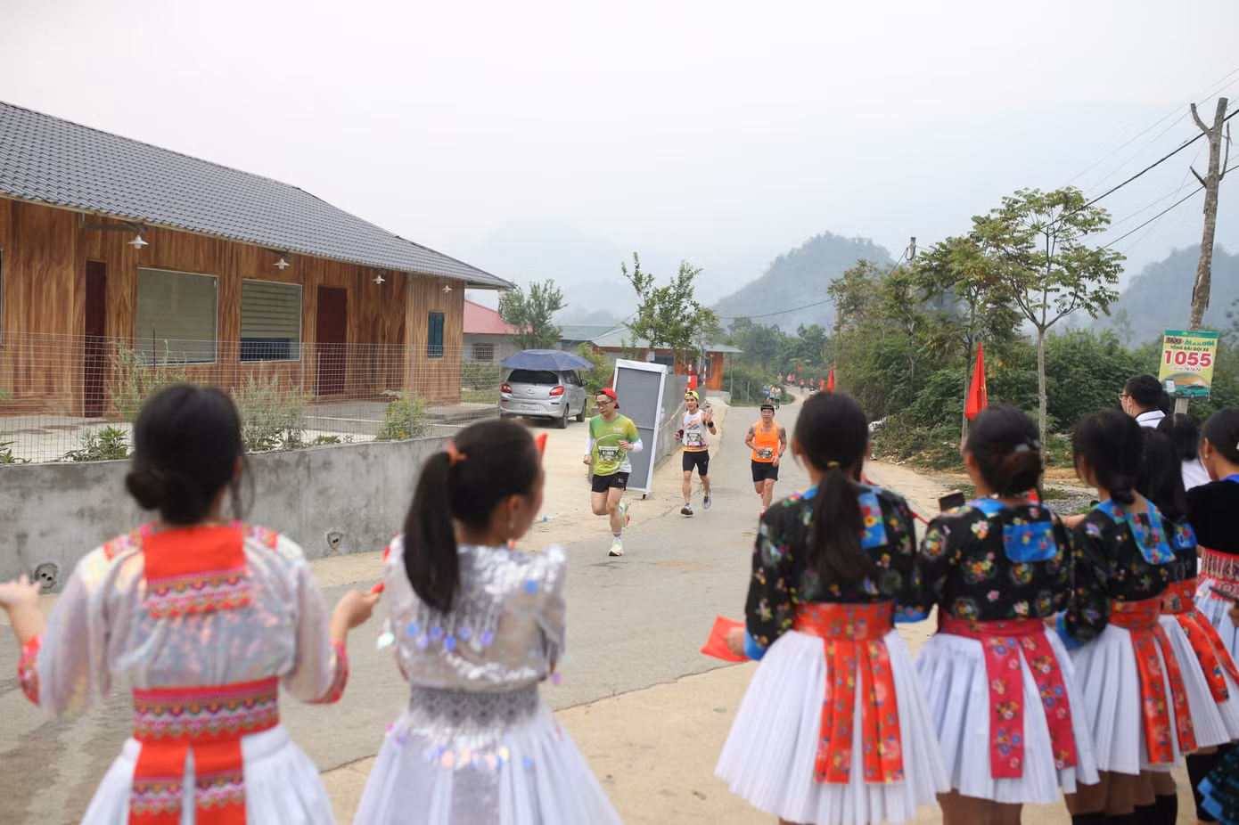 Đồng bào các dân tộc tỉnh Lai Châu đã mang đến những cảm xúc khó quên. (Ảnh: Trọng Tài - Quyết Thắng)