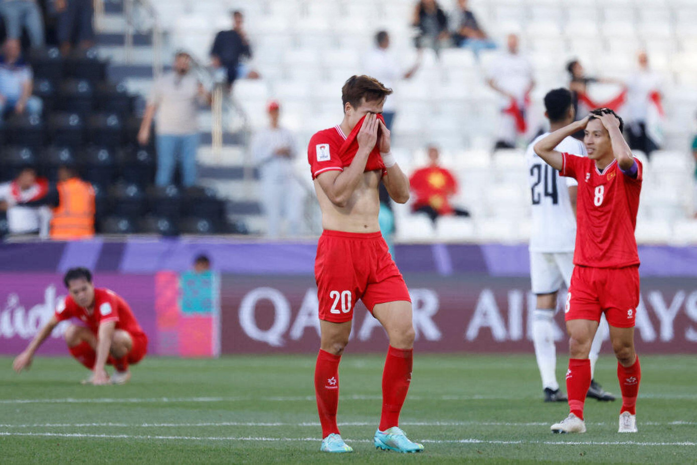 Lần đầu tiên trong lịch sử, ĐT Việt Nam toàn thua tại Asian Cup.