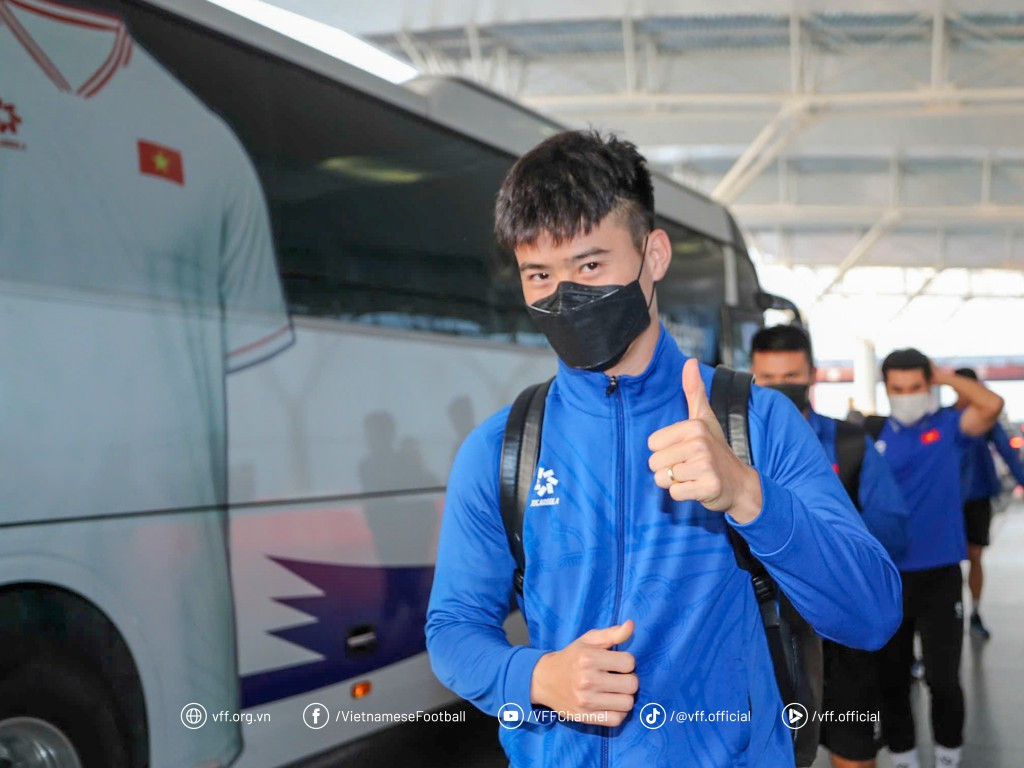 Chỉ cần một trận đấu ấn tượng nữa, ĐT Việt Nam sẽ ngự trị đỉnh cao bóng đá Đông Nam Á. Chỉ cần một trận đấu ấn tượng nữa, ĐT Việt Nam sẽ ngự trị đỉnh cao bóng đá Đông Nam Á.