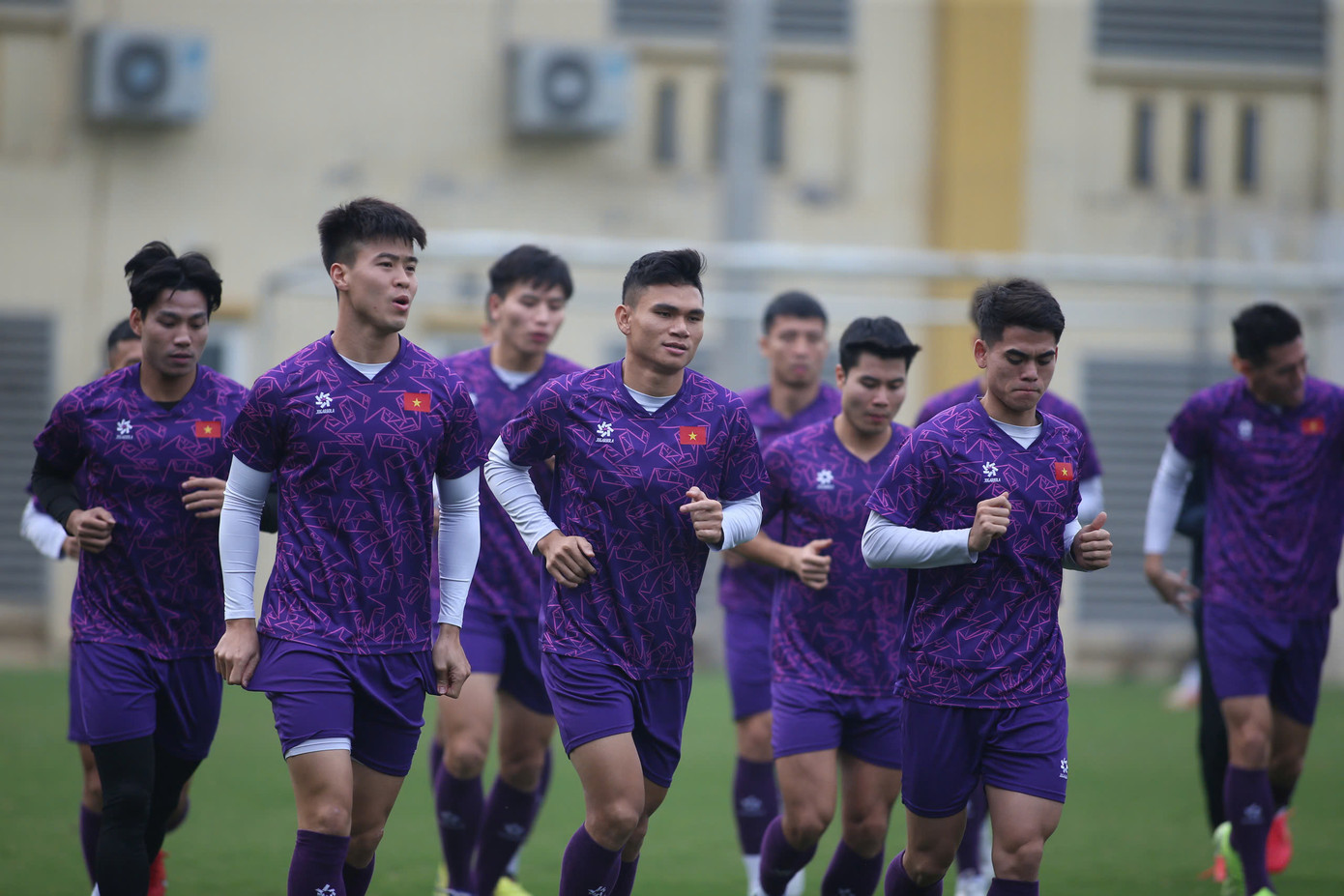 Sự ổn định nơi hàng thủ đang giúp ĐT Việt Nam chỉ nhận 2 bàn thua kể từ đầu giải, ít hơn bất kỳ đội bóng nào khác. Nhưng sắp tới, Thái Lan, đội đã ghi 22 bàn thắng, cao nhất giải, sẽ mang đến trải nghiệm hoàn toàn khác. (Ảnh: Anh Thắng) Sự ổn định nơi hàng thủ đang giúp ĐT Việt Nam chỉ nhận 2 bàn thua kể từ đầu giải, ít hơn bất kỳ đội bóng nào khác. Nhưng sắp tới, Thái Lan, đội đã ghi 22 bàn thắng, cao nhất giải, sẽ mang đến trải nghiệm hoàn toàn khác. (Ảnh: Anh Thắng)