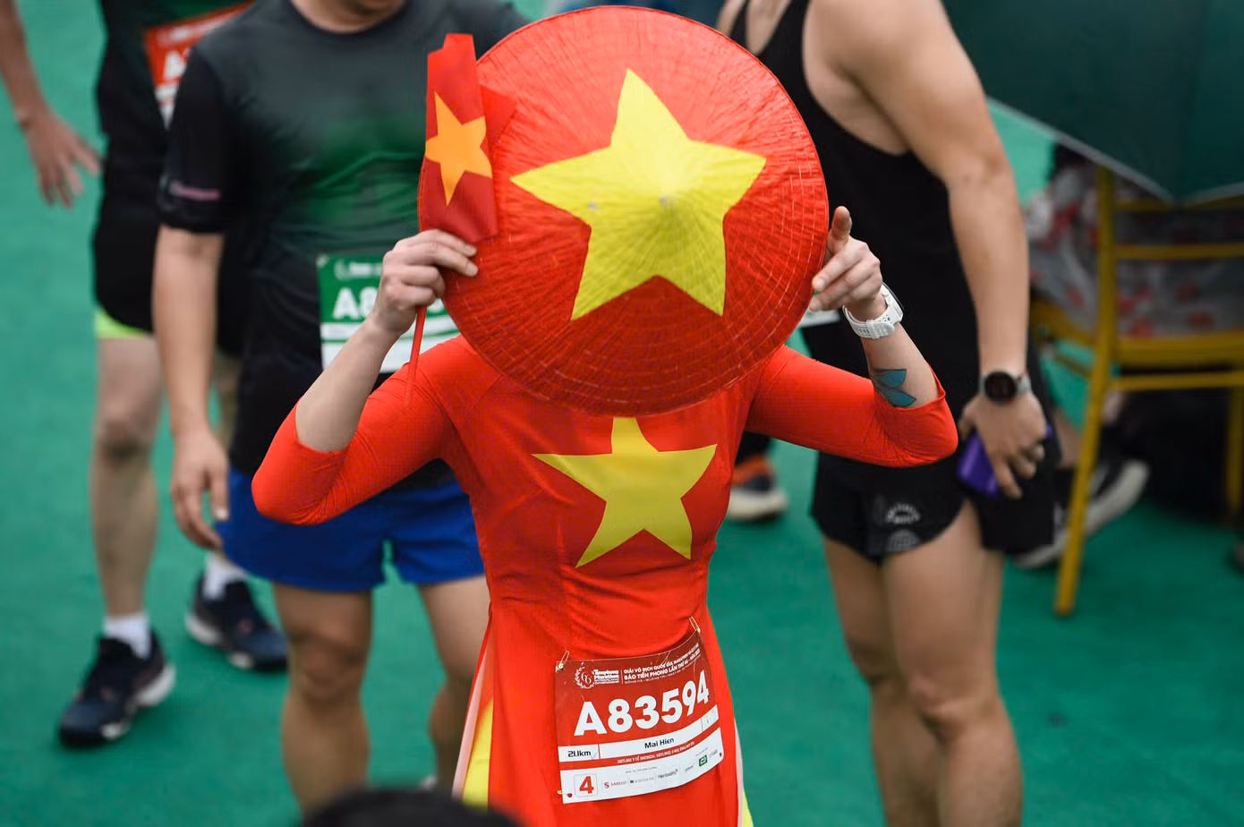 Tất cả khiến Tiền Phong Marathon như cuộc biểu dương lớn về tinh thần dân tộc, niềm tự hào và tình yêu quê hương, đất nước.