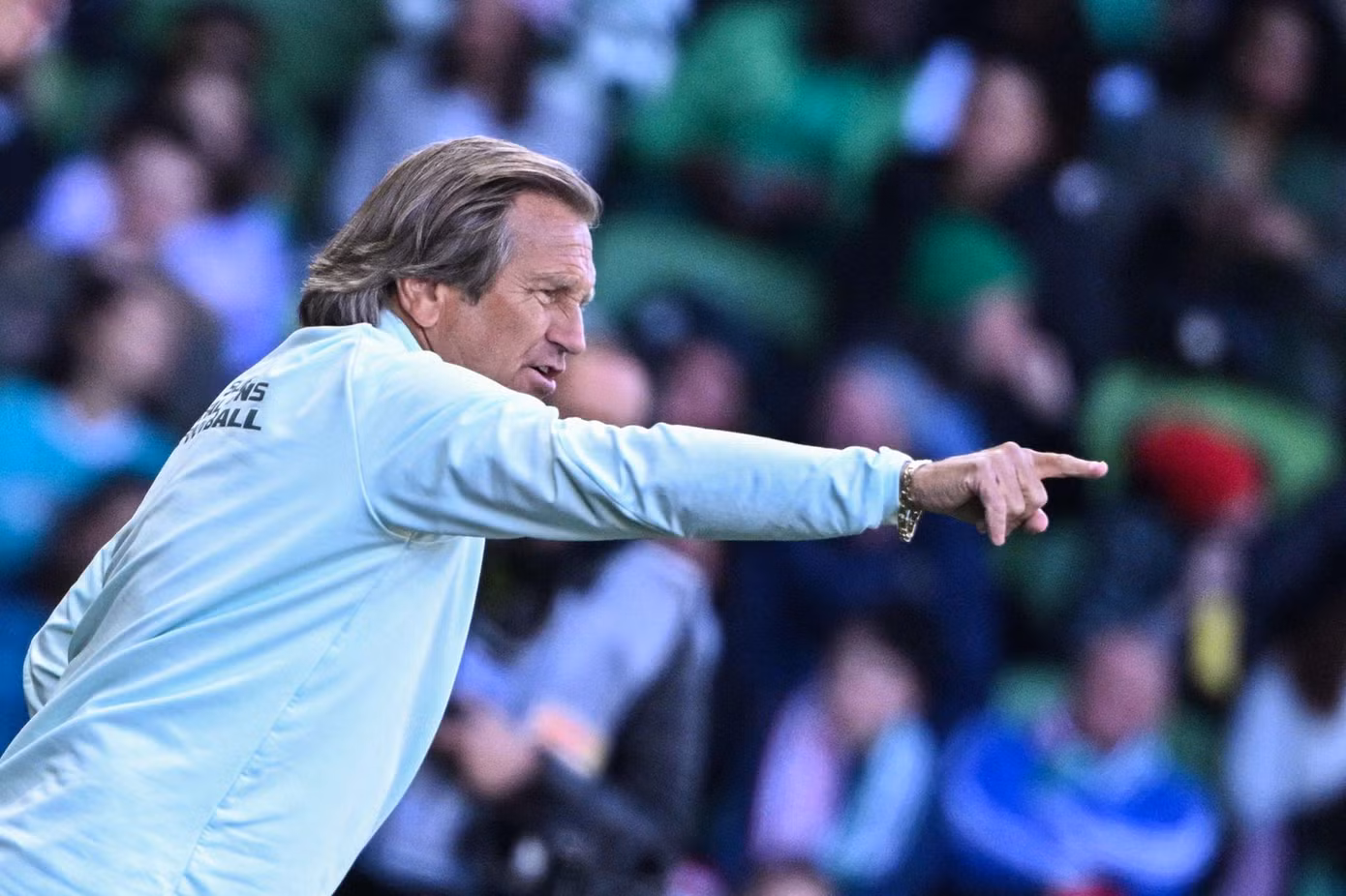 HLV Randy Waldrum và trợ lý, bà Lauren Gregg. (Ảnh: Getty Images)