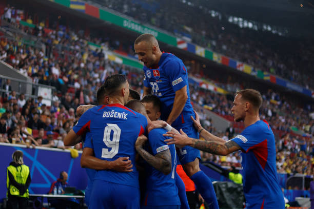 Ngược dòng thắng Slovakia, Ukraine sống lại cơ hội giành vé ảnh 24