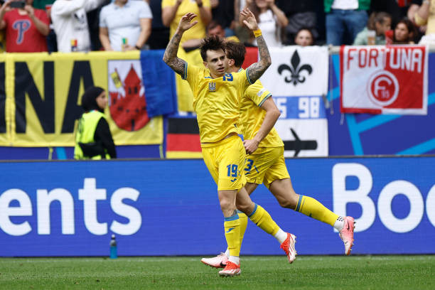 Ngược dòng thắng Slovakia, Ukraine sống lại cơ hội giành vé ảnh 32