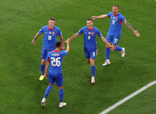 Ngược dòng thắng Slovakia, Ukraine sống lại cơ hội giành vé ảnh 17