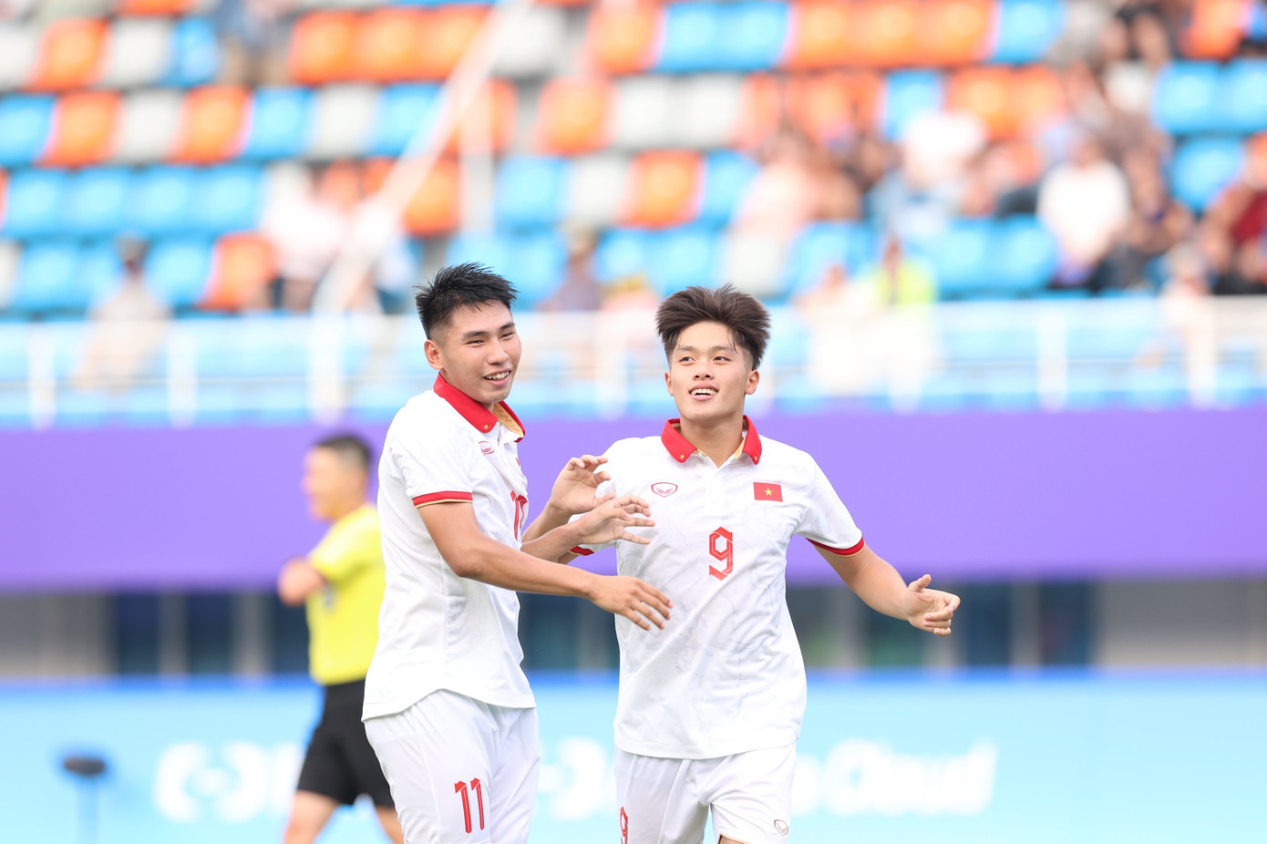 Olympic Việt Nam mở đầu chiến dịch Asiad 19 với thắng lợi 4-2 trước Mông Cổ ảnh 23 Olympic Việt Nam mở đầu chiến dịch Asiad 19 với thắng lợi 4-2 trước Mông Cổ ảnh 23