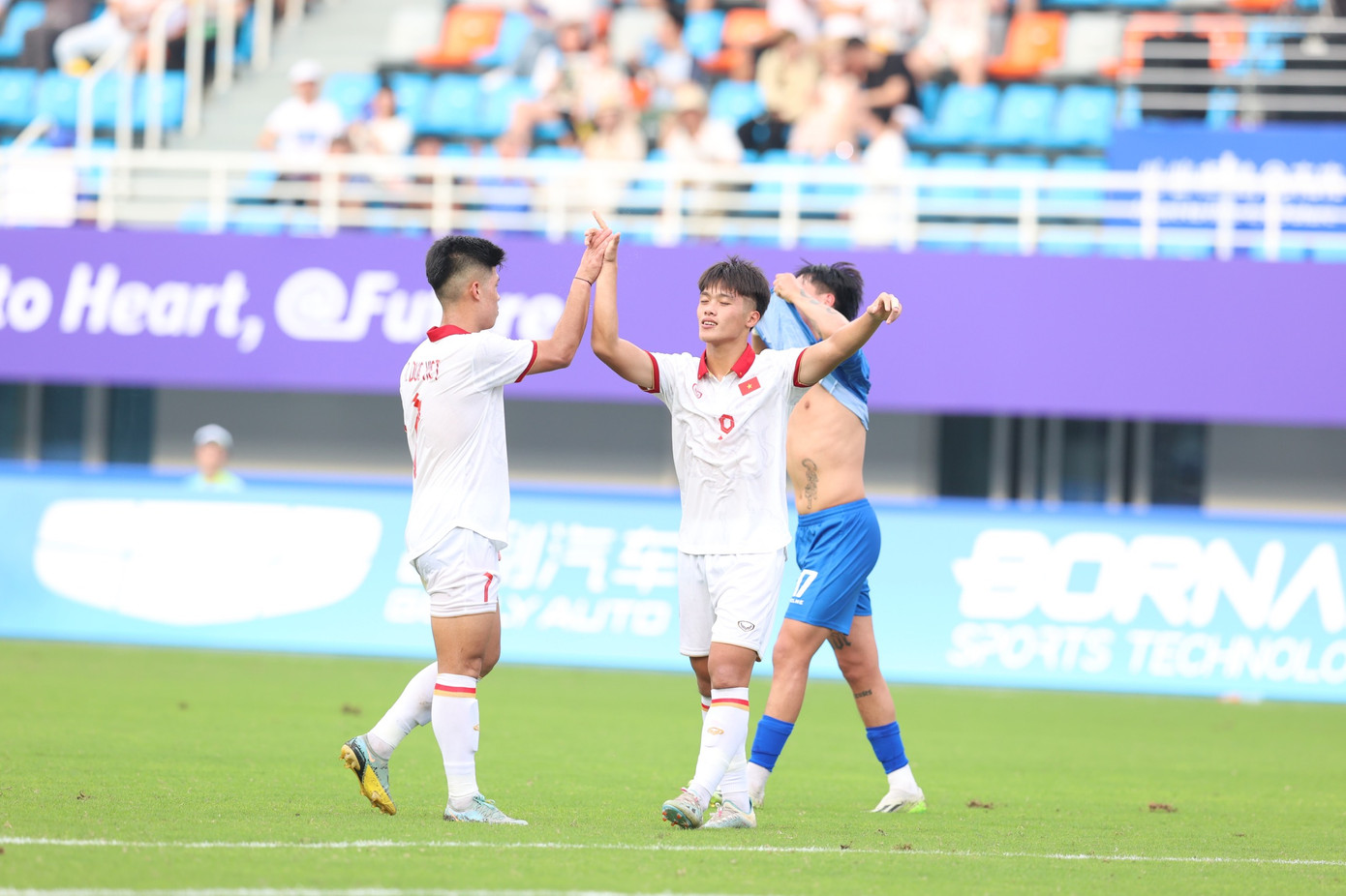 Olympic Việt Nam mở đầu chiến dịch Asiad 19 với thắng lợi 4-2 trước Mông Cổ ảnh 30 Olympic Việt Nam mở đầu chiến dịch Asiad 19 với thắng lợi 4-2 trước Mông Cổ ảnh 30