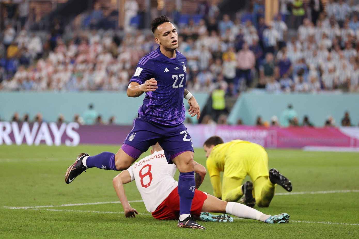 World Cup 2022: Thua Argentina 0-2, Ba Lan vẫn có vé vào vòng 1/8 nhờ chỉ số phụ ảnh 31