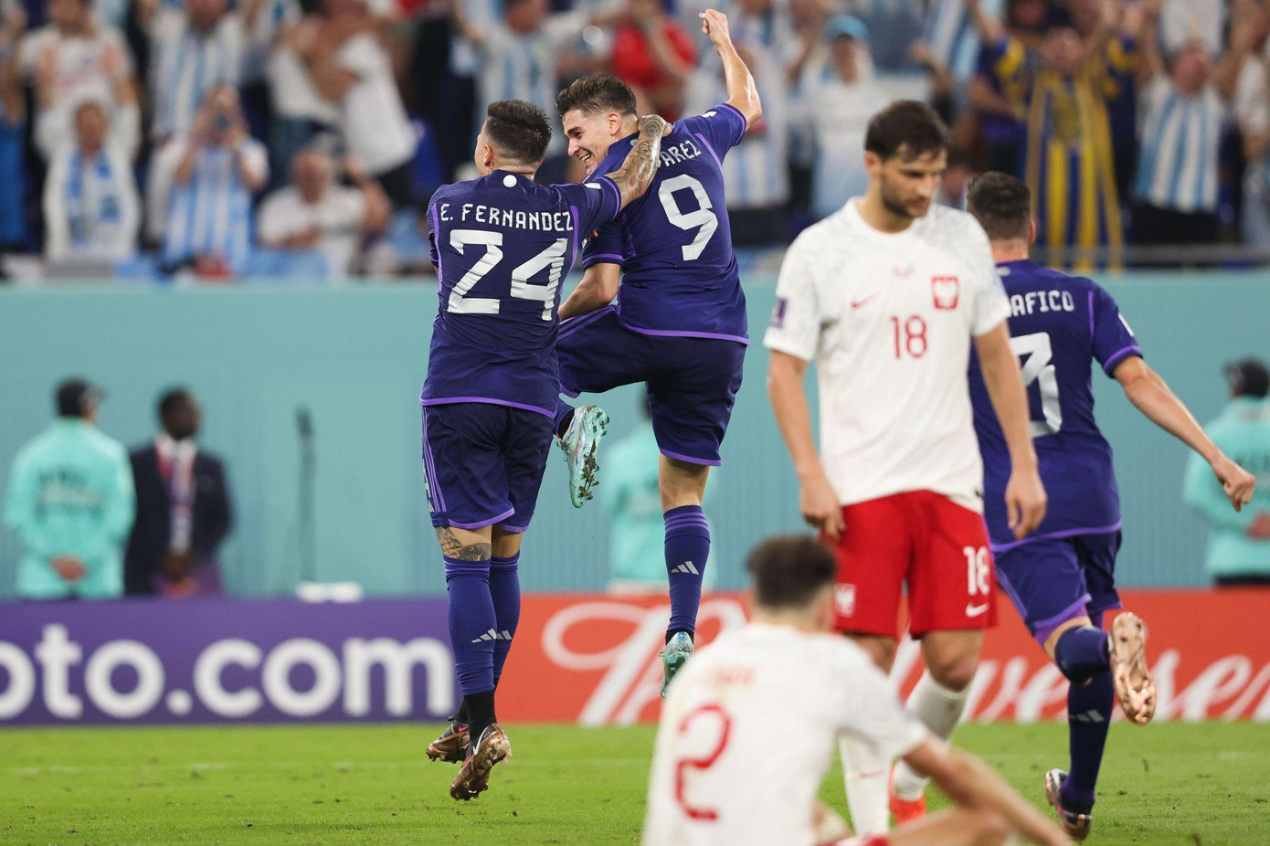 World Cup 2022: Thua Argentina 0-2, Ba Lan vẫn có vé vào vòng 1/8 nhờ chỉ số phụ ảnh 28