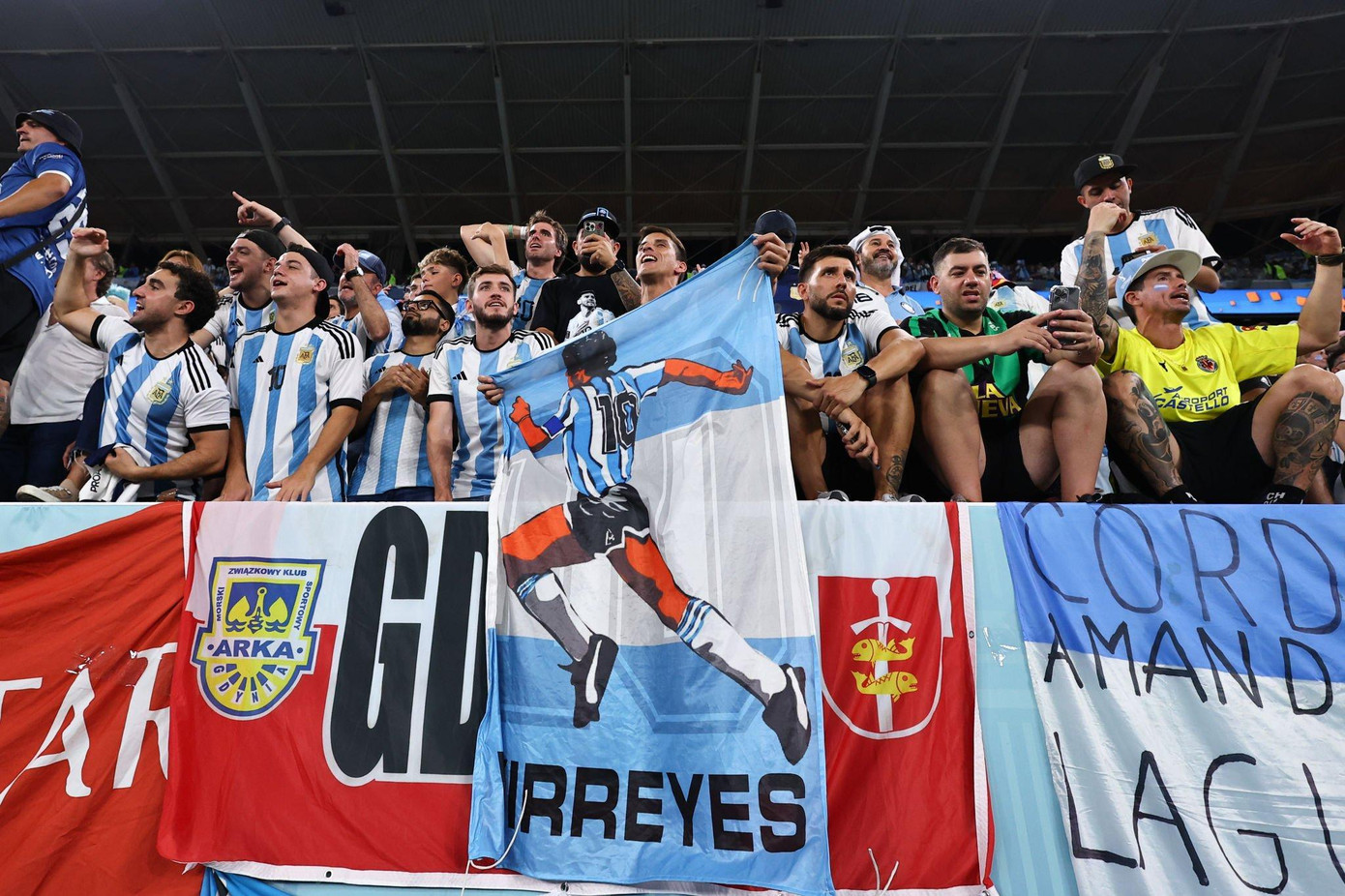 World Cup 2022: Thua Argentina 0-2, Ba Lan vẫn có vé vào vòng 1/8 nhờ chỉ số phụ ảnh 4