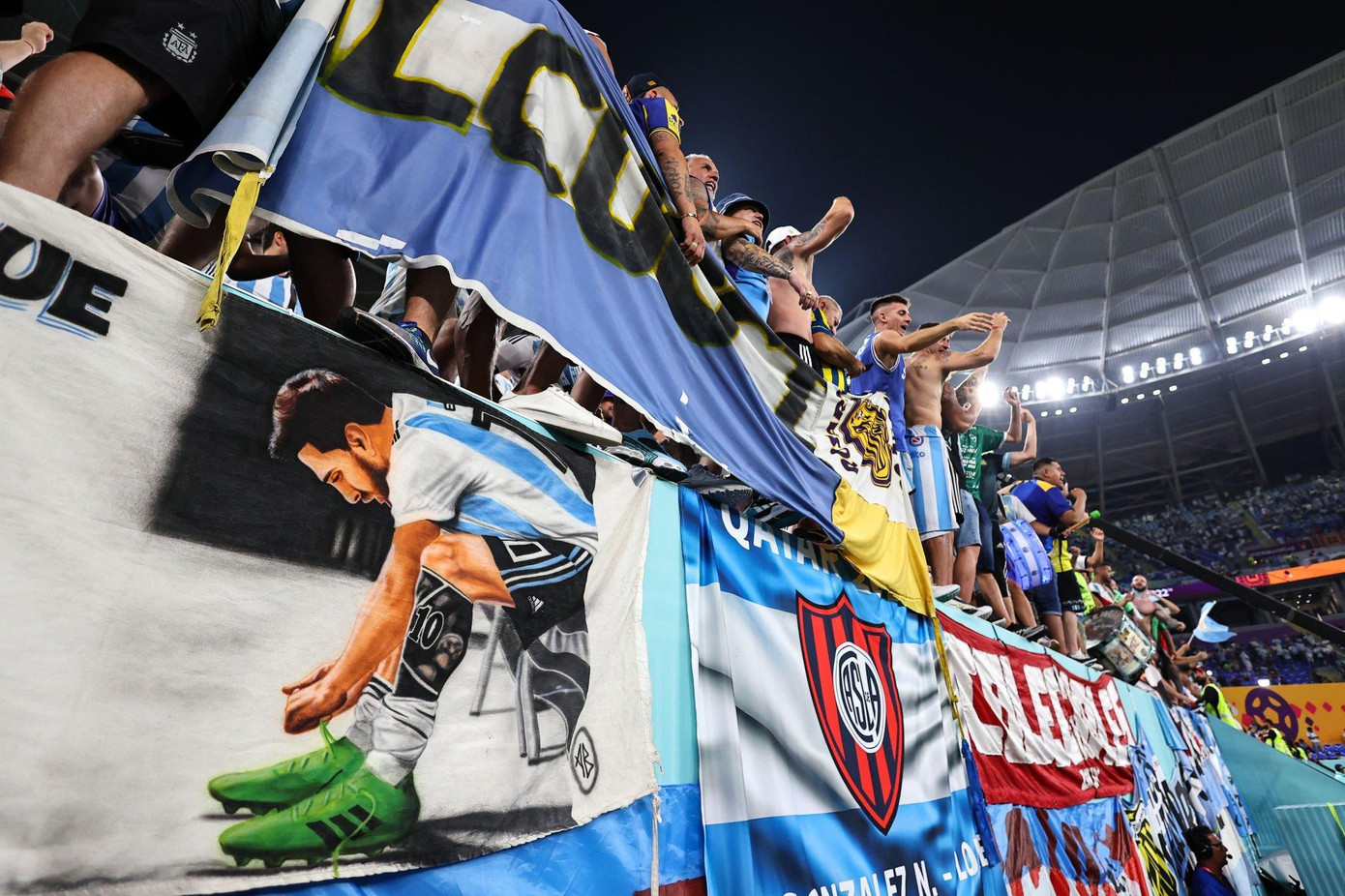 World Cup 2022: Thua Argentina 0-2, Ba Lan vẫn có vé vào vòng 1/8 nhờ chỉ số phụ ảnh 3