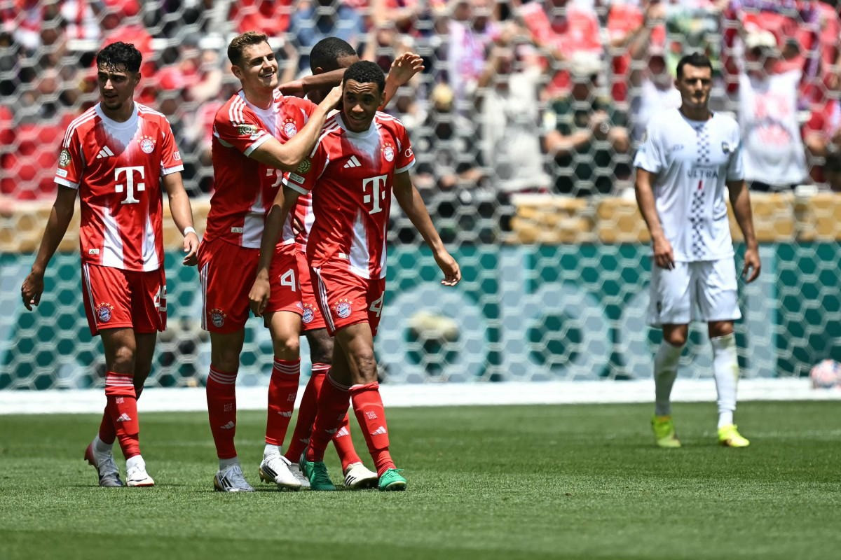 Bayern khiến mộng đẹp của Auckland City tan vỡ với thất bại tan nát 0-10.