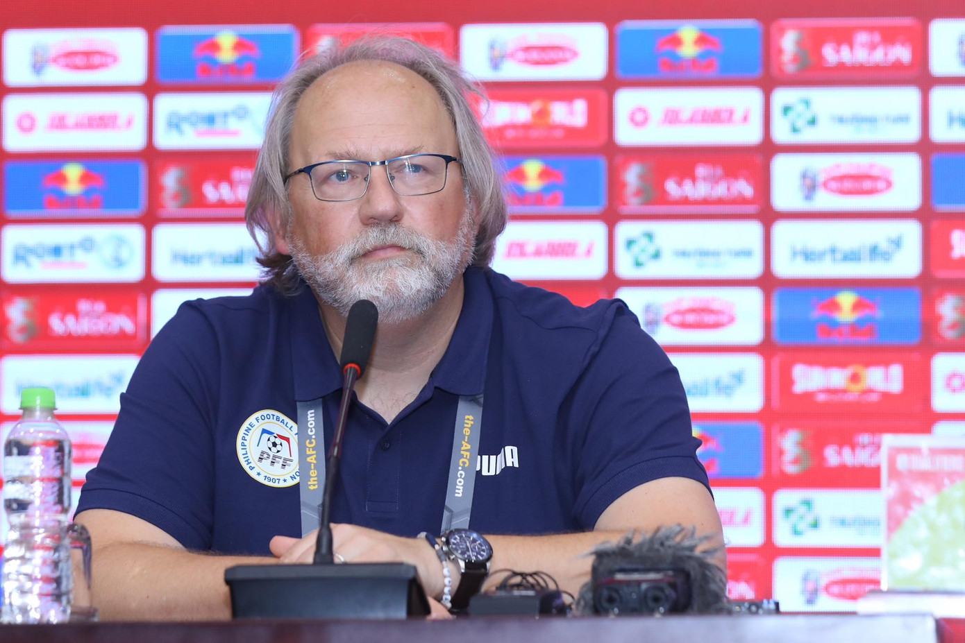 HLV Tom Saintfiet của Philippines. (Ảnh: Như Đạt)