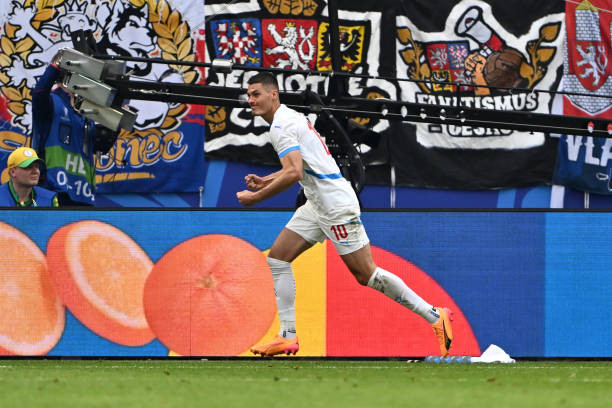 Czech và Georgia níu chân nhau ở bảng F ảnh 33