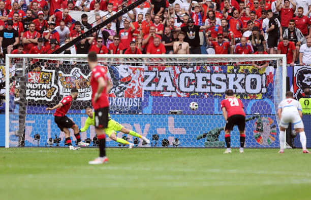 Czech và Georgia níu chân nhau ở bảng F ảnh 26