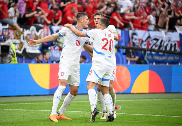 Czech và Georgia níu chân nhau ở bảng F ảnh 34