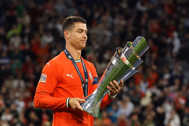 Đánh bại Tây Ban Nha trên chấm luân lưu, Ronaldo và đồng đội lần thứ 2 đăng quang Nations League 2024/25 ảnh 60 Đánh bại Tây Ban Nha trên chấm luân lưu, Ronaldo và đồng đội lần thứ 2 đăng quang Nations League 2024/25 ảnh 60