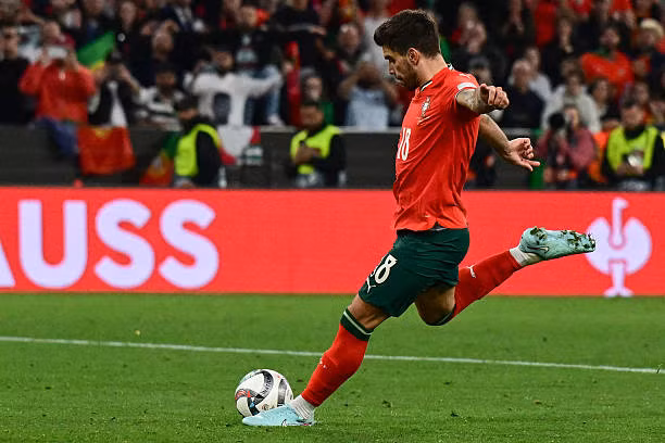 Đánh bại Tây Ban Nha trên chấm luân lưu, Ronaldo và đồng đội lần thứ 2 đăng quang Nations League 2024/25 ảnh 52 Đánh bại Tây Ban Nha trên chấm luân lưu, Ronaldo và đồng đội lần thứ 2 đăng quang Nations League 2024/25 ảnh 52