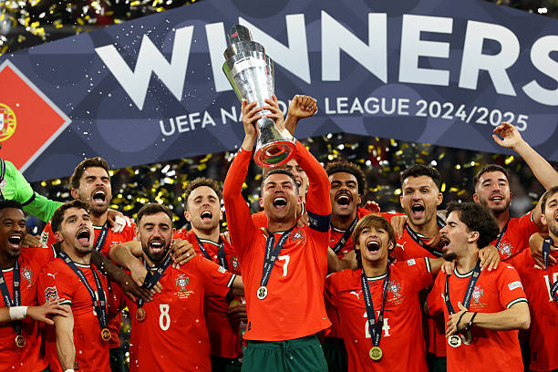 Đánh bại Tây Ban Nha trên chấm luân lưu, Ronaldo và đồng đội lần thứ 2 đăng quang Nations League 2024/25 ảnh 64