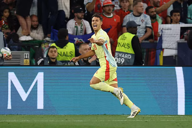 Đánh bại Tây Ban Nha trên chấm luân lưu, Ronaldo và đồng đội lần thứ 2 đăng quang Nations League 2024/25 ảnh 20 Đánh bại Tây Ban Nha trên chấm luân lưu, Ronaldo và đồng đội lần thứ 2 đăng quang Nations League 2024/25 ảnh 20