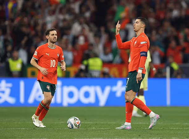 Đánh bại Tây Ban Nha trên chấm luân lưu, Ronaldo và đồng đội lần thứ 2 đăng quang Nations League 2024/25 ảnh 35 Đánh bại Tây Ban Nha trên chấm luân lưu, Ronaldo và đồng đội lần thứ 2 đăng quang Nations League 2024/25 ảnh 35