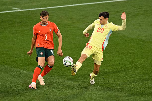 Đánh bại Tây Ban Nha trên chấm luân lưu, Ronaldo và đồng đội lần thứ 2 đăng quang Nations League 2024/25 ảnh 19 Đánh bại Tây Ban Nha trên chấm luân lưu, Ronaldo và đồng đội lần thứ 2 đăng quang Nations League 2024/25 ảnh 19