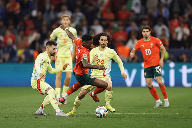 Đánh bại Tây Ban Nha trên chấm luân lưu, Ronaldo và đồng đội lần thứ 2 đăng quang Nations League 2024/25 ảnh 46 Đánh bại Tây Ban Nha trên chấm luân lưu, Ronaldo và đồng đội lần thứ 2 đăng quang Nations League 2024/25 ảnh 46