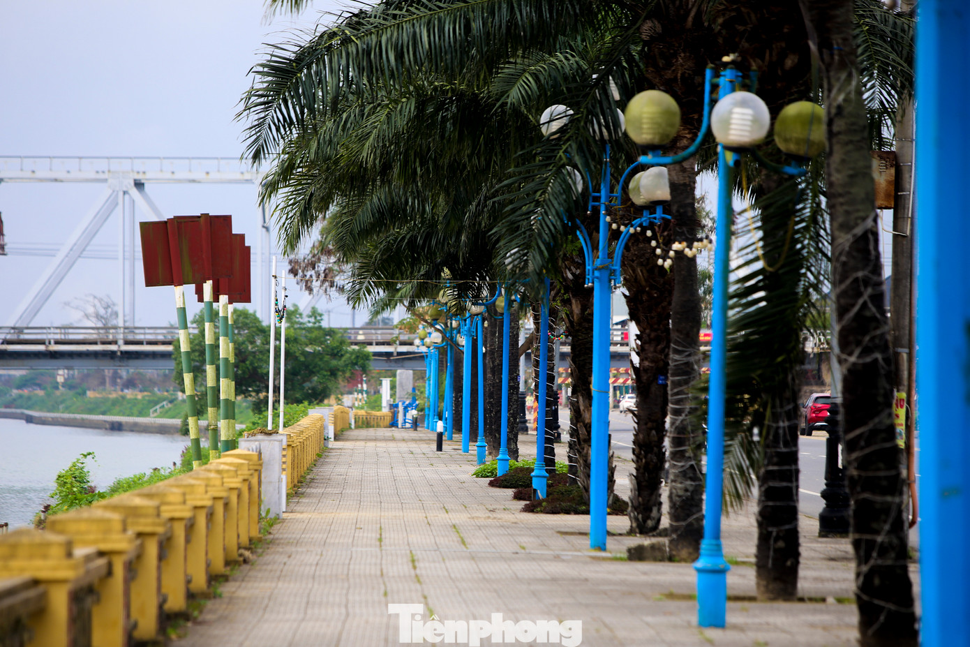 Theo Ban tổ chức, Công an tỉnh Quảng Trị đã huy động 1.050 cán bộ, chiến sĩ cùng nhiều lực lượng hỗ trợ khác để sự kiện diễn ra suôn sẻ, đảm bảo an toàn cho vận động viên, khán giả và người dân. Ngoài ra, trên cung đường chạy còn bao gồm 600 tình nguyện viên đoàn viên thanh niên cùng 100 cán bộ, giáo viên chuyên ngành Giáo dục thể chất và lực lượng y tế với đội ngũ chuyên gia luôn sẵn sàng xử lý các tình huống khẩn cấp.